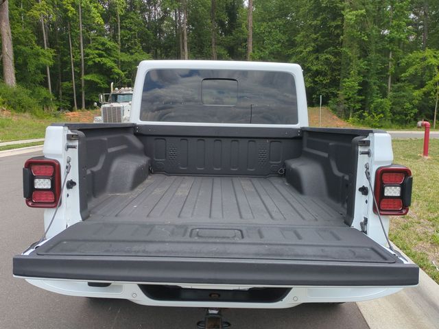 Used 2021 White Jeep Overland image 23