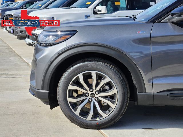 2025 Carbonized Gray Metallic Ford Explorer ST-Line RWD SUV