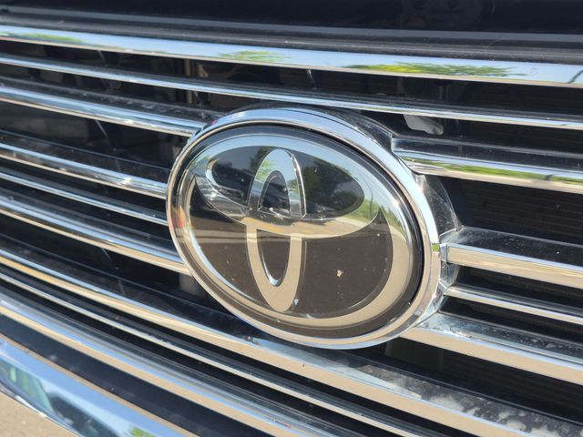 2021 Toyota Tundra - Image 9