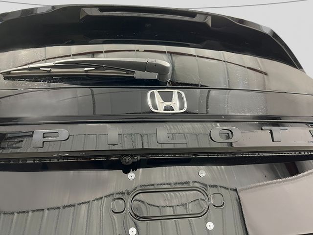 2025 Honda Pilot Elite photo