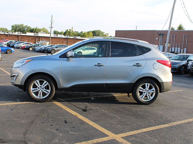 Used 2013 Diamond Silver Hyundai GLS image 7