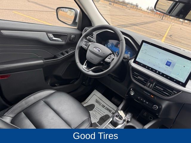 2025 Ford Escape Platinum