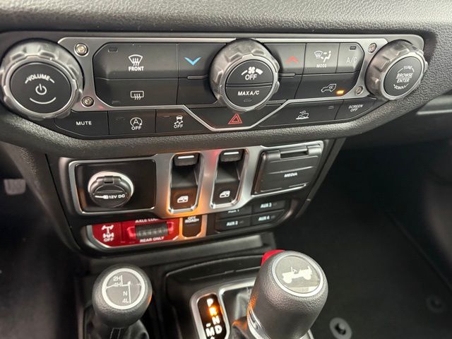 new 2026 Jeep Wrangler car, priced at $40,122