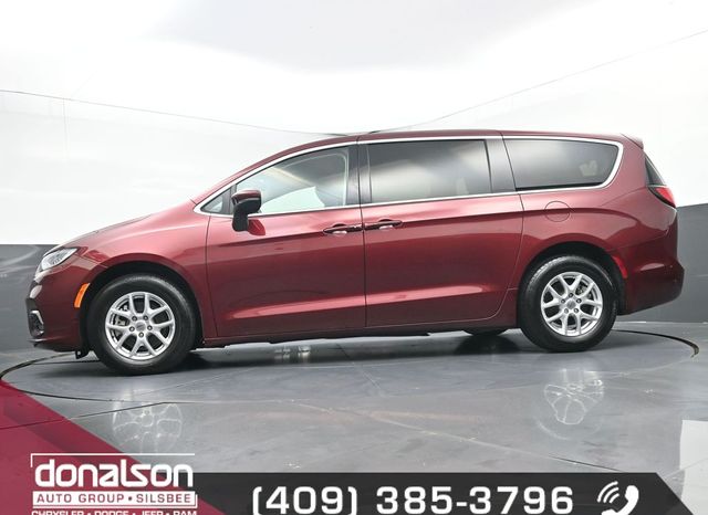 used 2023 Chrysler Pacifica car, priced at $24,997