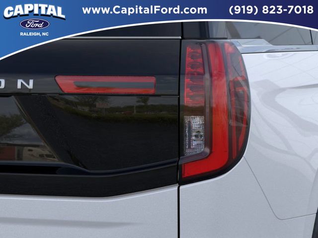 Used 2025 White Ford Platinum image 21