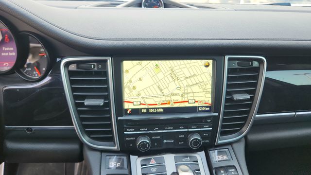 2016 Porsche Panamera