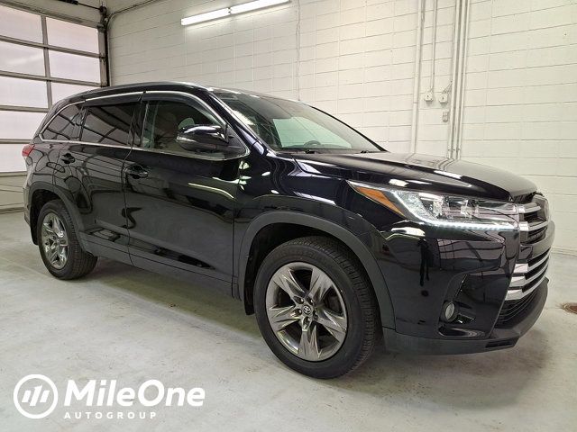 2017 Toyota Highlander Limited Platinum AWD
