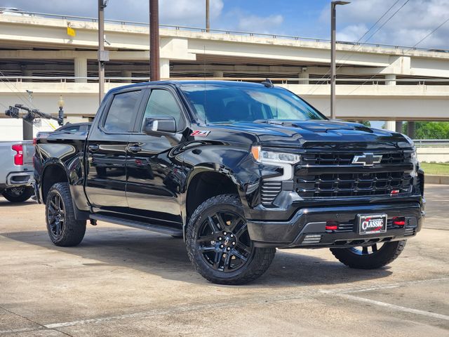 Black 2025 Chevrolet Silverado 1500 LT Trail Boss Crew Cab 4WD Pickup Truck Four-Wheel Drive 8-Speed Automatic