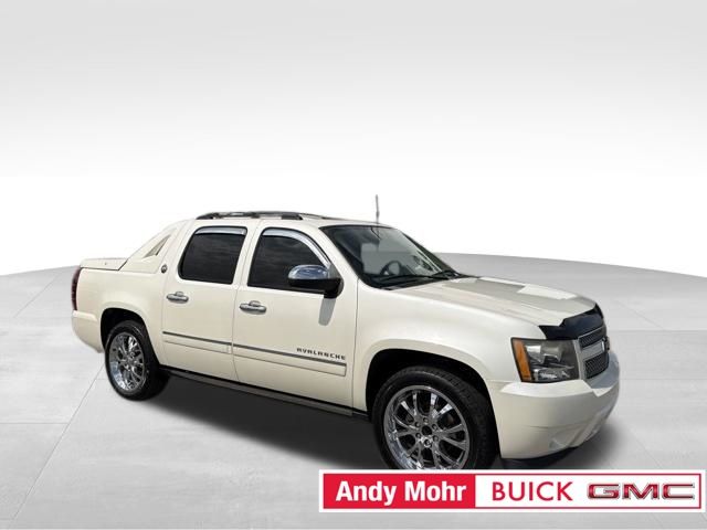  2013 Chevrolet Avalanche LTZ Black Diamond Edition RWD   