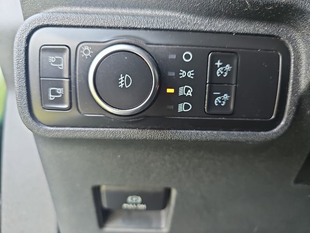 Used 2022 Green Ford Outer Banks image 23