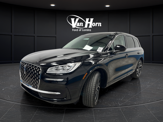 Used 2025 Infinite Black Met CC Lincoln Grand Touring image 3