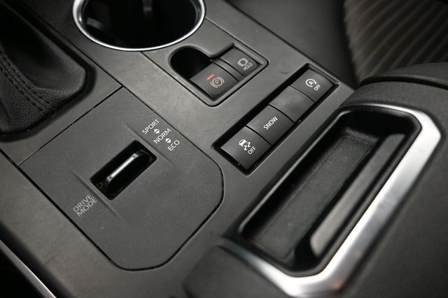 Used 2021 Toyota Highlander SUV