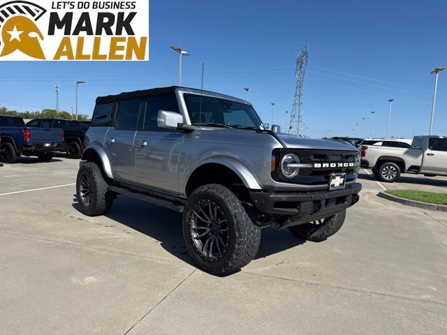 Silver Metallic 2022 Ford Bronco SUV / Crossover Four-Wheel Drive Automatic