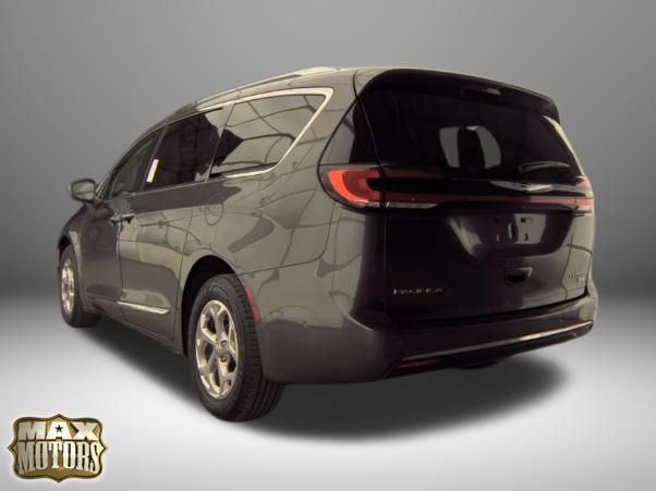Used 2021 Chrysler Pacifica Van