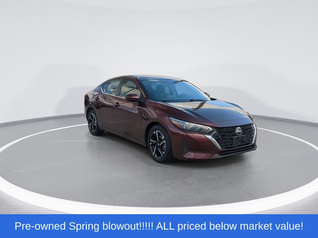 Used 2025 Rosewood Metallic Nissan SV image 2