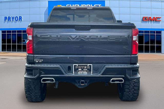 View vehicle photo 6