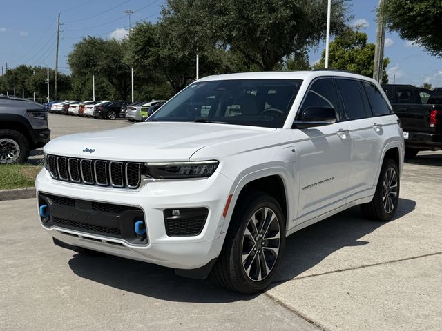2022 Jeep Grand Cherokee Overland 4xe White at Central Houston Nissan