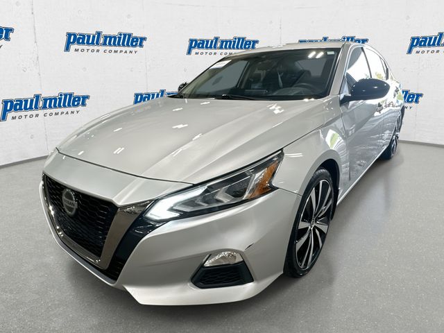Brilliant Silver Metallic 2020 Nissan Altima Sedan Front-Wheel Drive Continuously Variable Transmission