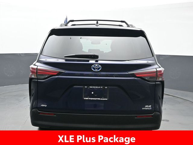 2022 Toyota Sienna XLE 5