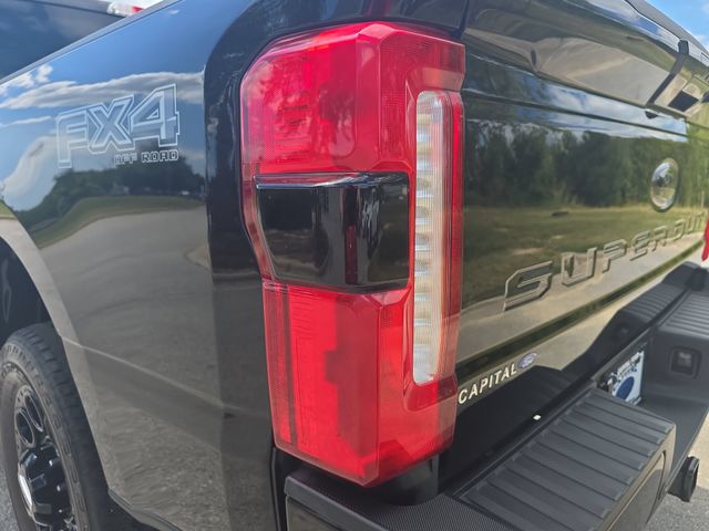 Used 2024 Agate Black Metallic Ford XLT image 34