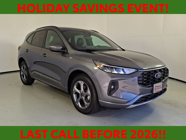 2023 Ford Escape ST-Line Select's photo