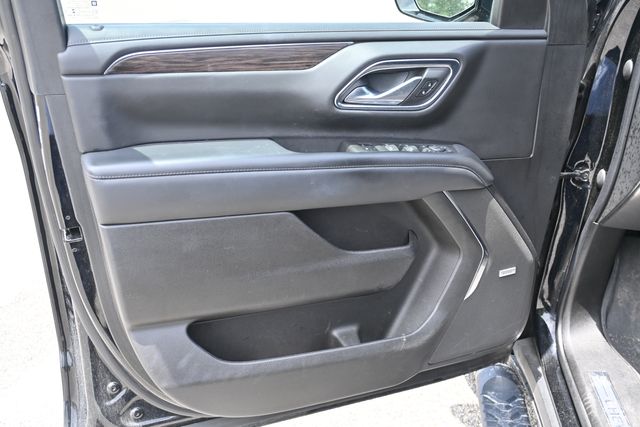 2022 Chevrolet Suburban Z71 photo