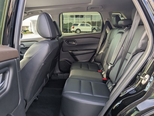 2023 Nissan Rogue SL photo