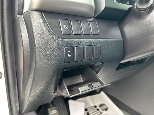 used 2019 Toyota Highlander car, priced at $23,999