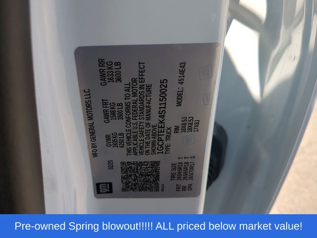 Used 2025 Summit White Chevrolet Trail Boss image 49