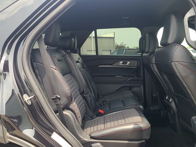 Used 2025 Ford Explorer SUV