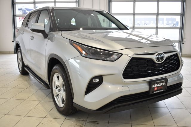 2023 Toyota Highlander LE FWD