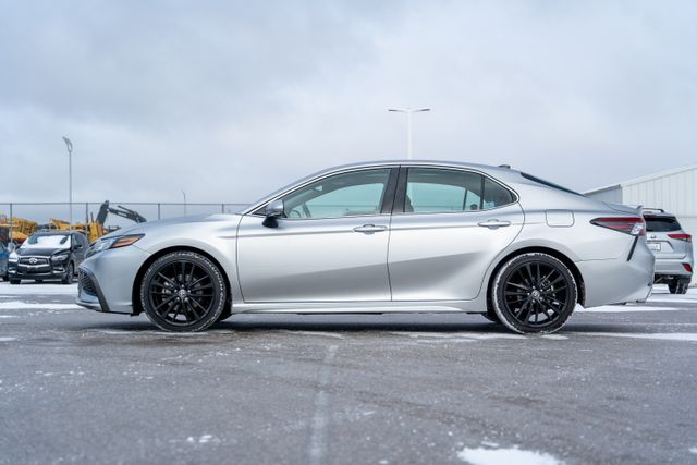 2021 Toyota Camry XSE 4