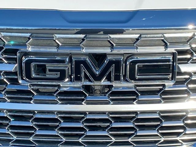 2022 GMC Terrain Denali 32