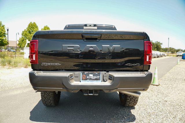 2500 Crew Cab Rebel