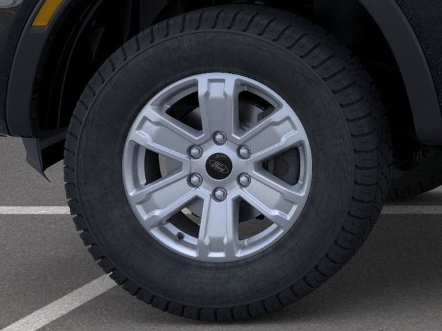 New 2025 Black Ford XL image 19