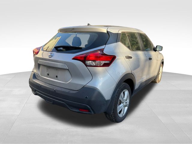 2020 Nissan Kicks S 9