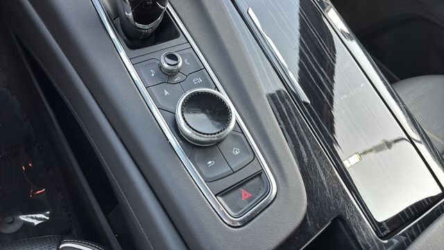 Used 2022 White Cadillac Sport image 43