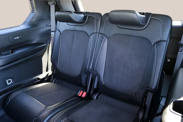 Used Car 2024 Jeep Grand Cherokee L  Altitude For Sale Under $35,000 In Austin, Texas