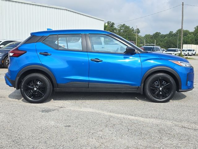 2024 Nissan Kicks S:B01807