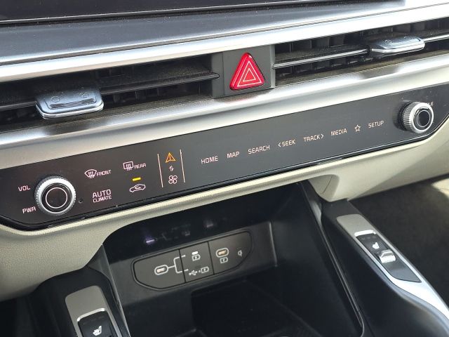 2024 Kia Sorento S:168915A