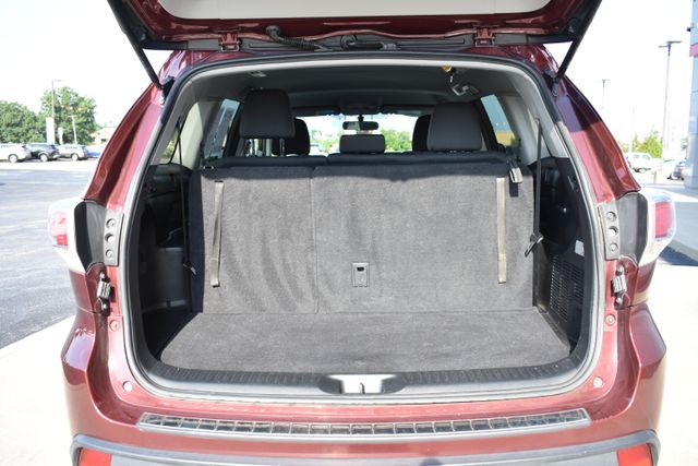 Used 2016 Toyota Highlander SUV
