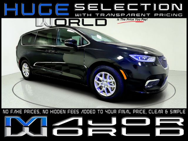 2026 Chrysler Pacifica Select FWD