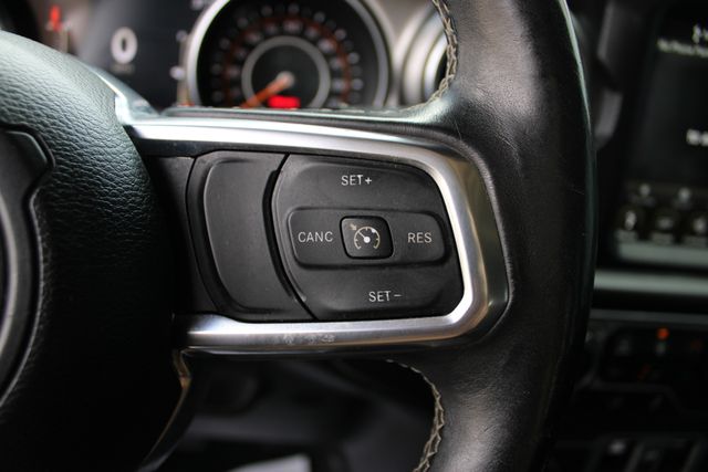 Used 2018 Black Jeep Unlimited Sahara image 8