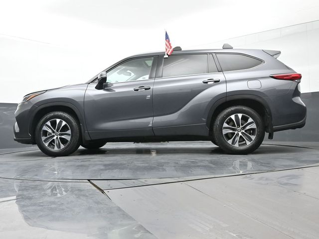 2021 Toyota Highlander XLE 37