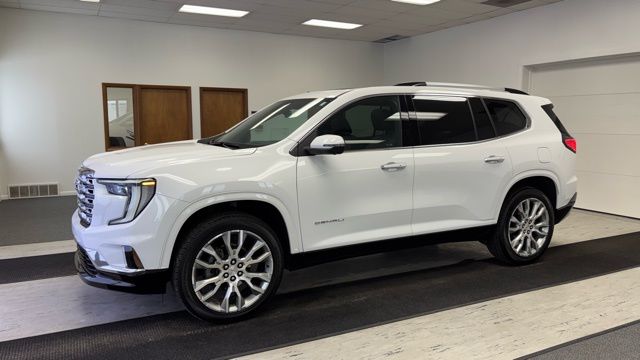 2024 GMC Acadia Denali FWD