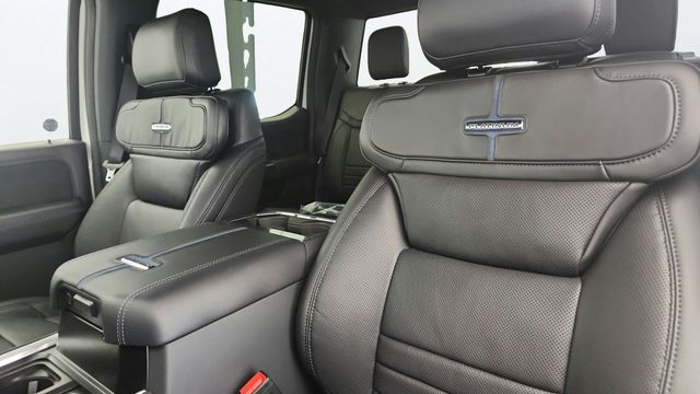 2026 Ford F-350 Super Duty Platinum Crew Cab 4WD