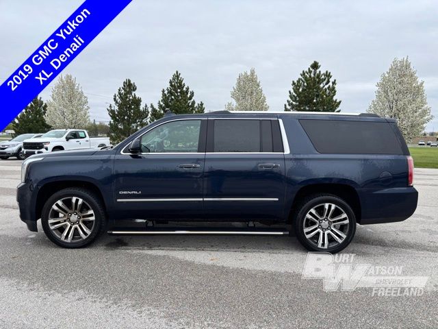2019 GMC Yukon XL Denali photo
