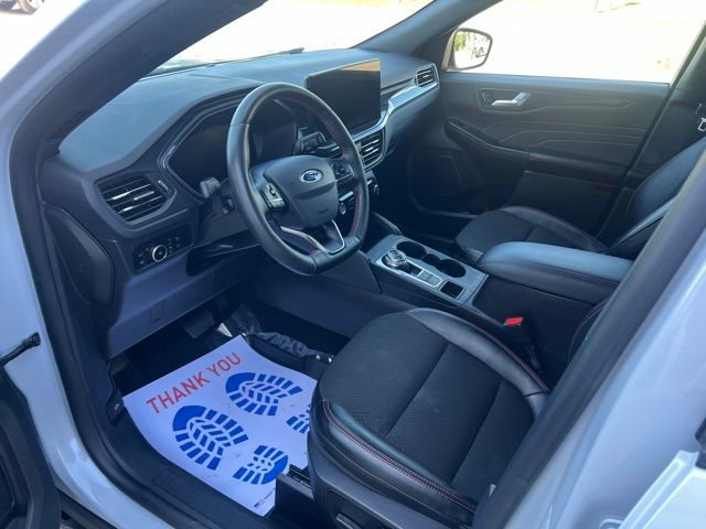 2025 Ford Escape Hybrid ST-Line Select - Silver Metallic exterior view 13