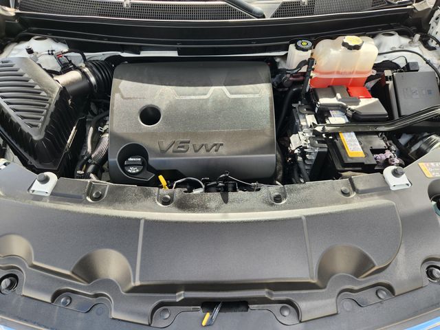 2023 Chevrolet Traverse LT Leather White at DeMontrond Gulf Freeway