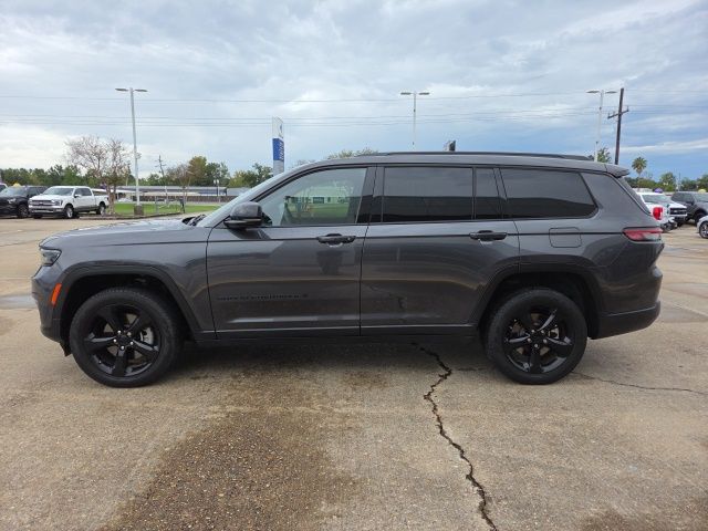 Certified Used 2025 Gray Jeep Limited image 4